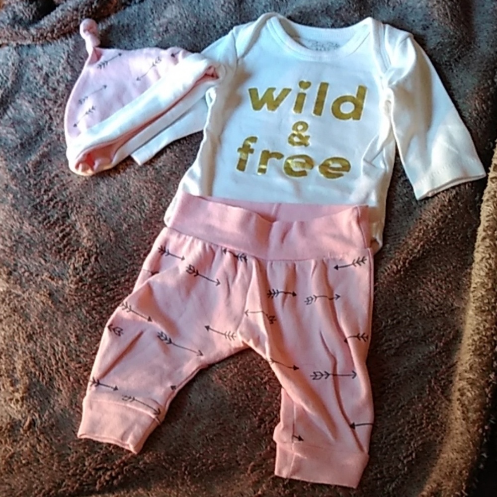 Onesie with beanie and sweatpants 0-3